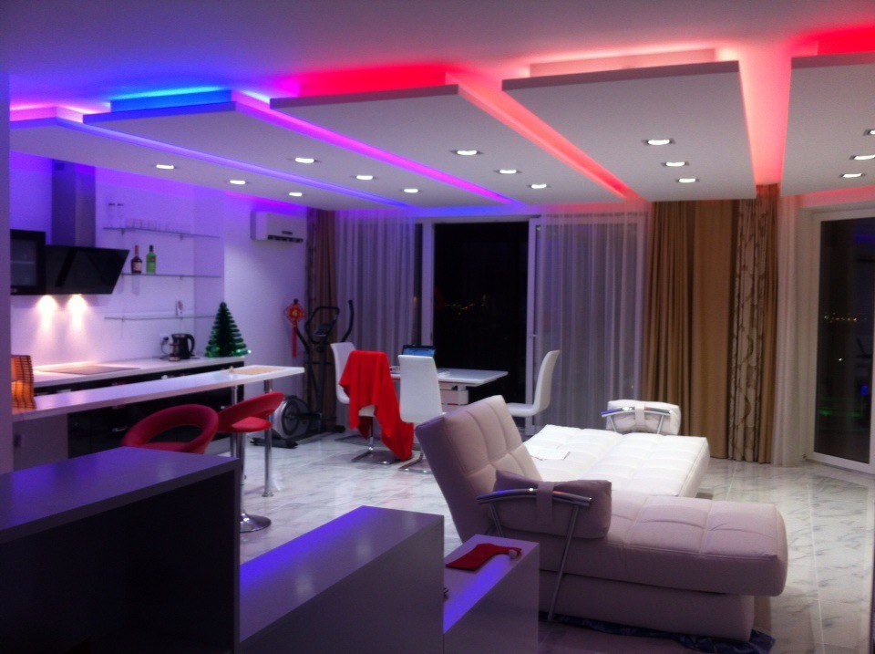 Светодиодная лента RGB для подсветки потолков, Подсветка потолка светодиодной лентой